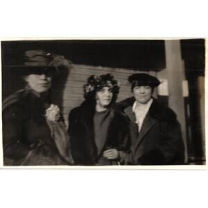 Vintage Snapshot Women in‎ Fur Coats Hats Real Photo Fashion Photographb
